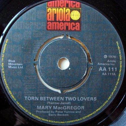 Mary MacGregor – Torn Between Two Lovers (7"si UK 1976) vg++/extra: German picture sleeve vg++